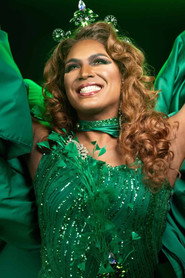 Photo of Carl Richards as Kat Gilardi