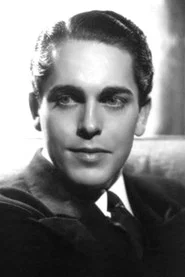 Photo of Fred Lawrence as Lieutenant Dale
