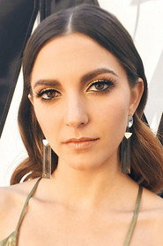 Photo of Lilli Passero as Miranda