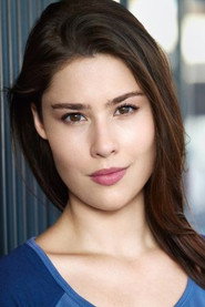 Photo of Reece Ennis as Elizabeth