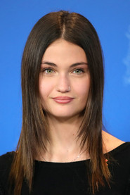Photo of Viviana Aprea as Letizia