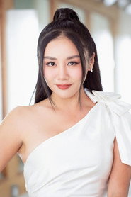 Photo of Văn Mai Hương as Hải Lan