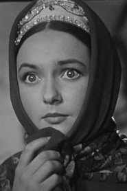 Photo of Lyudmila Myznikova as Оксана, дочь Чуба