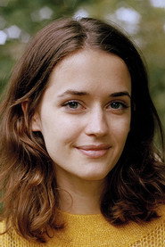 Photo of Lisa Volz as Juli