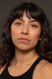 Photo of Isabella Bobadilla as Regina