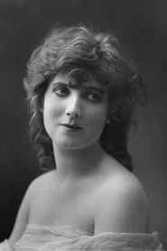 Photo of Gina Palerme