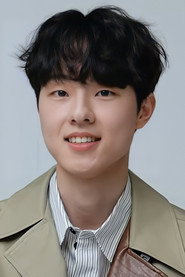 Photo of Kim Dong-hwi as Oh Il-yong