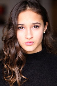 Photo of Lili-Ann De Francesco as Véronique Plourde