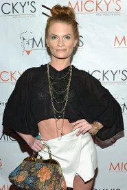 Photo of Jenny Savage as Vanessa