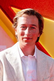 Photo of Skyler Gisondo as Jimmy Olsen