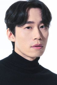Photo of Hong In as Chief Park
