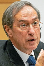 Photo of Claude Guéant as Claude Guéant