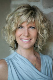 Photo of Debby Boone as Beth Tayor