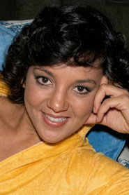 Photo of Denise Del Vecchio as Olivia Flores Mendes