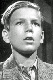Photo of Jürgen Ohlsen as Heinz Muthesius