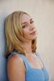 Photo of Ally Davis as Harper