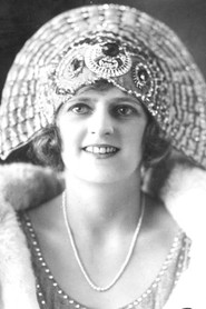 Photo of Madge Elliott as Calpurnia