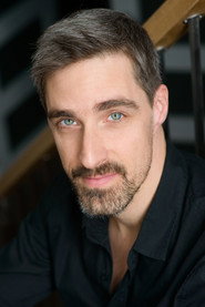 Photo of Nicola-Frank Vachon as Homme à la biscuiterie
