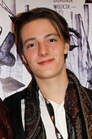Photo of Eliott Paquet as Victor