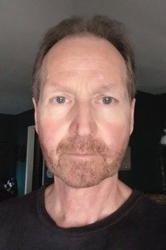 Photo of Glenn Berggoetz as The Psychologist