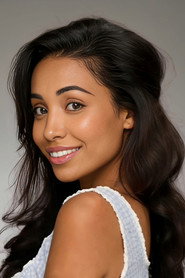 Photo of Maëva Karen Jolard as Emma