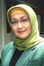 Photo of Sitoresmi Prabuningrat as Budhe Ratna