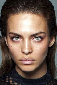 Photo of Kahara Hodges as Aunt Lucy