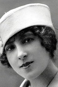Photo of Andrée Divonne as Fiancée