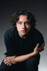 Photo of Alex Torres as Darío
