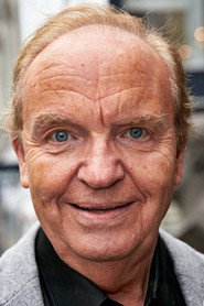 Photo of Tonny Landy as Manfred