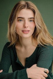 Photo of Flo Thompstone as Jasmine