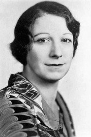 Photo of Ruth Warren as Sara Walker