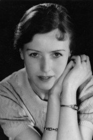 Photo of Hanna Waag as Lady Windermere