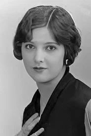 Photo of Dorothy Dunbar as Janet Holbrooke