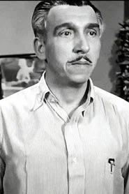 Photo of Alberto Martí as Lisardo de la Cueva (Conde de Miraflores)