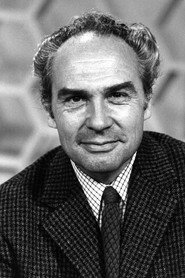 Photo of Oliver Hassencamp as Anton Hirsemenzel
