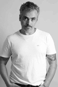 Photo of Roberto Muñoz as Alejandro