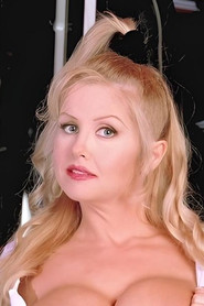Photo of Chrissy Canfield