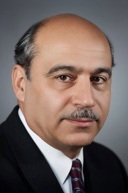 Photo of Mike Rafaelyan as Müteahhit