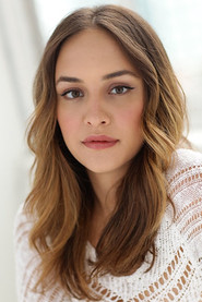 Photo of Anamari Mesa as Vivian