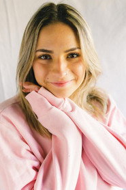 Photo of Telma Pazo as Laura