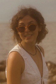 Photo of Clara Barnstone