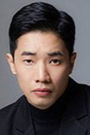 Photo of Park Do Eun as Man 1 / Voice of delivery guy