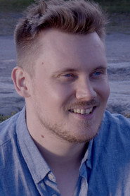 Photo of Aksel Spencer as Leo
