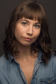Photo of Anastasia Olowin as Suzanne