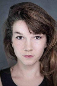 Photo of Laurie Lévêque as Léa