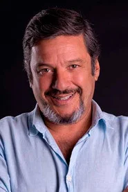 Photo of Lucho Cáceres as Dr. Cerrón