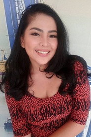 Photo of Vitta Mariana as Gendis