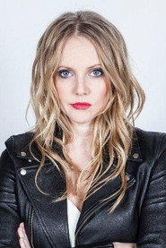 Photo of Maud Bettina-Marie as Zoé