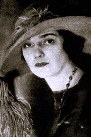 Photo of Julia Hoyt as Evelyn Corning